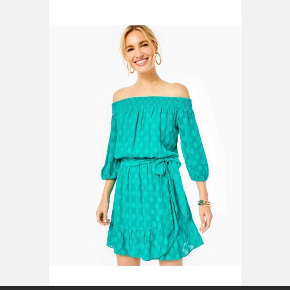 NWT Rochelle Off-The-Shoulder Romper